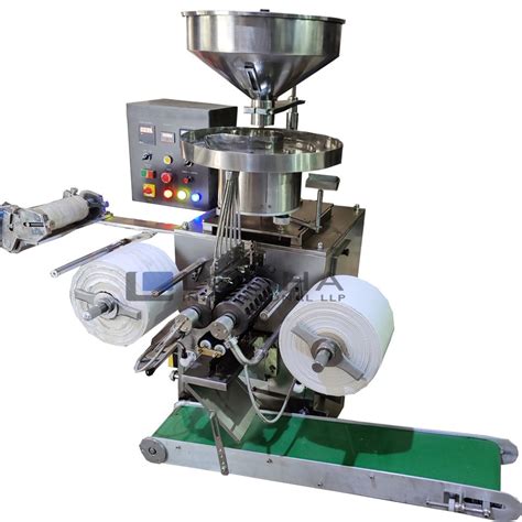 strip packing machine